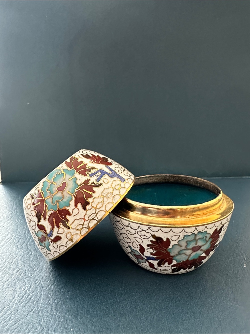 💕 NEW listing - Vintage White Cloisonné Trinket Box